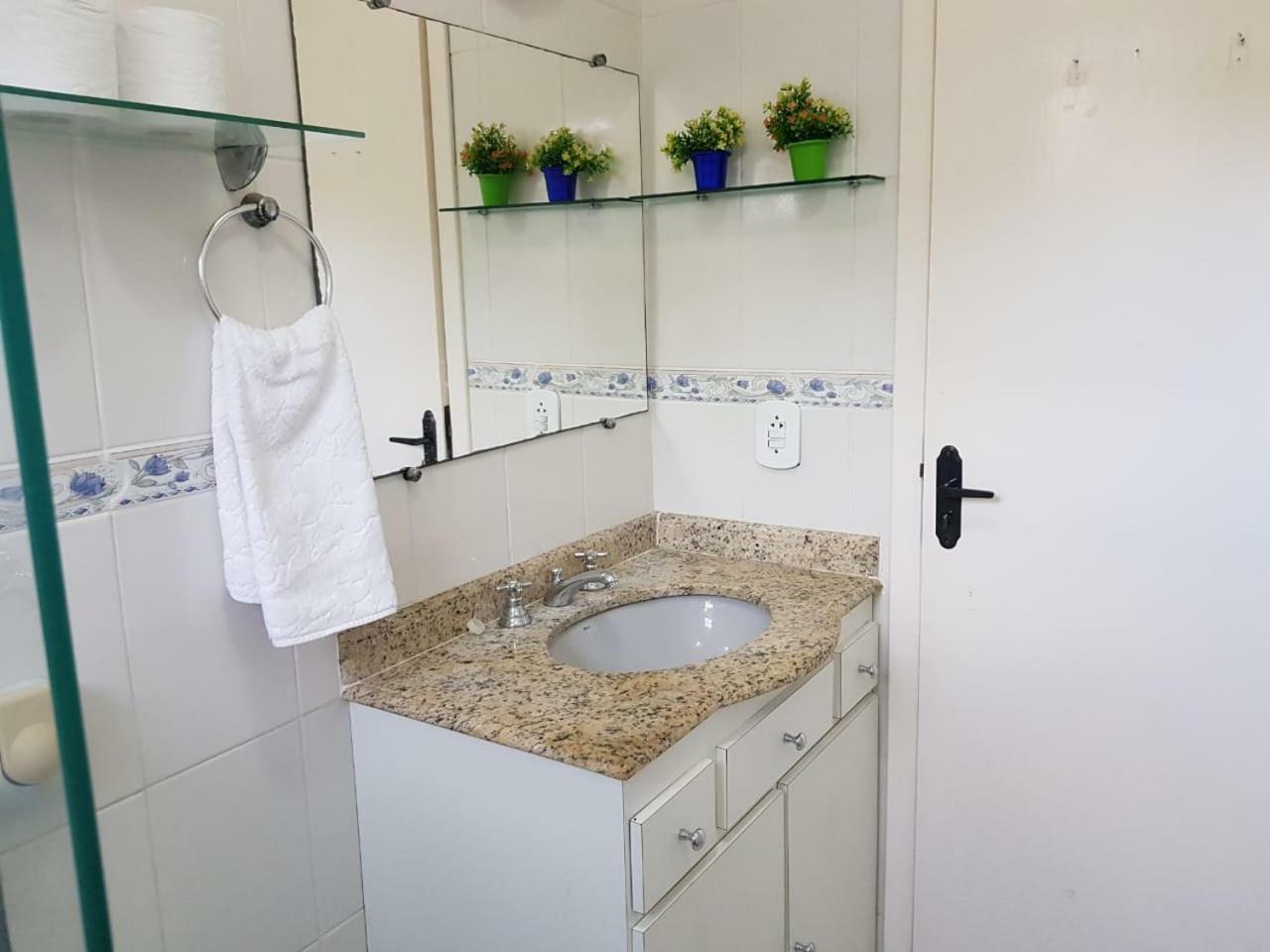 Condominio Folhas Secas Conservatória Екстериор снимка